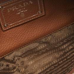 Pre Owned Prada Brown Vitello Daino Leather Logo Flap Chain Clutch