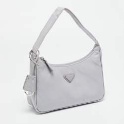 Pre Owned Prada Light Lilac Nylon Re-Edition 2000 Shoulder Bag