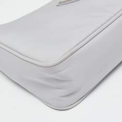 Pre Owned Prada Light Lilac Nylon Re-Edition 2000 Shoulder Bag