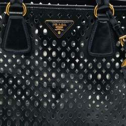 مملوكة مسبقًا Prada Navy Blue Perforated Saffiano Vernic Leather Satchel