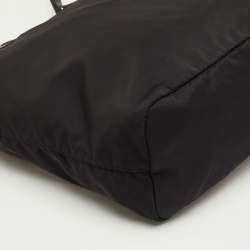 Pre Owned Prada Logo Zip Black Nylon and Leather Tote