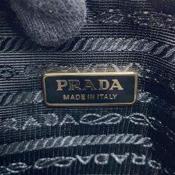 مملوكة مسبقًا Prada Re-Edition 2005 Leather Patent Shoulder Bag Black