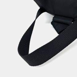 مملوكة مسبقًا حقيبة ظهر برادا نايلون أسود بجيبين