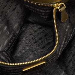 Pre Owned حقيبة يد توتس برادا سوداء / خضراء زيتونية جلد غوفري عتيق