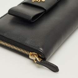 Pre Owned محفظة برادا كونتيننتال جلد سافيانو ميتاليك أسود بسحاب وفونيكة