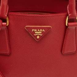مملوكة مسبقًا Prada Double Zip Large Red Saffiano Leather Tote