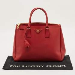مملوكة مسبقًا Prada Double Zip Large Red Saffiano Leather Tote