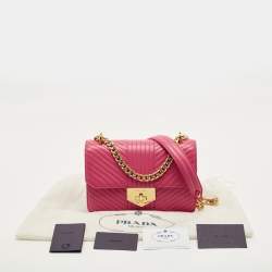 Pre Owned حقيبة كتف برادا جلد عجل ناعم مطرزة وردي بقفل دياغرام