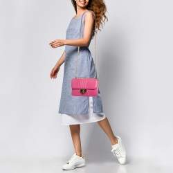 Pre Owned حقيبة كتف برادا جلد عجل ناعم مطرزة وردي بقفل دياغرام