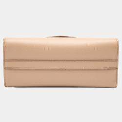 مملوكة مسبقًا Prada Brown Saffiano Cuir Monochrome Envelope Crossbody