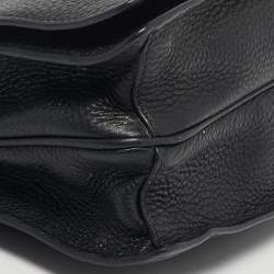 مملوكة مسبقًا حقيبة كروس برادا فيتيلو جلد أسود مع غطاء