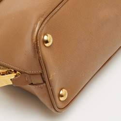 Pre Owned حقيبة برادا ساتشل جلد سافينو بني صغيرة برومايناد