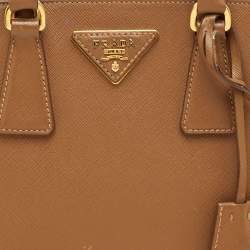 Pre Owned حقيبة برادا ساتشل جلد سافينو بني صغيرة برومايناد