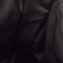 Pre Owned حقيبة كلتش برادا متعددة الوظائف إليزابيث ديلر نايلون أسود نايلون معاد