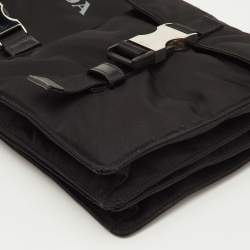 Pre Owned حقيبة كلتش برادا متعددة الوظائف إليزابيث ديلر نايلون أسود نايلون معاد