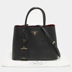 مملوكة مسبقًا حقيبة يد برادا يد مزدوجة جلد كوير سافيانو سوداء صغيرة
