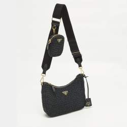 Pre Owned Prada Re-Edition 2005 Black Woven Raffia Shoulder Bag