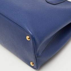 مملوكة مسبقًا حقيبة يد توتس برادا جلد سافيانو كوير صغير ذو مقبض مزدوج باللون الأزرق الداكن