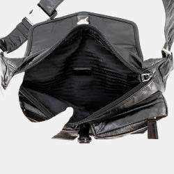 مملوكة مسبقًا Prada Triangle Calfskin Body Bag Black