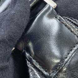 مملوكة مسبقًا Prada Triangle Calfskin Body Bag Black