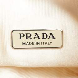 مملوكة مسبقًا Prada Re-Edition 2000 Crystals Off White Satin Shoulder Bag
