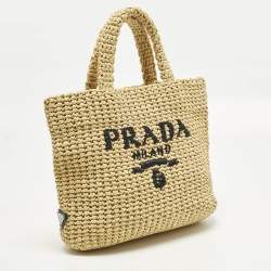 مملوكة مسبقًا Prada Logo Cream/Black Raffia Tote