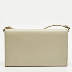 Pre Owned حقيبة كروس بودي برادا سافينو جلد بلون الكريم على حزام