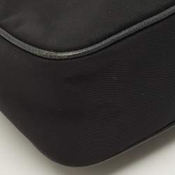 Pre Owned حقيبة كتف برادا "ري-إيديشن 2005" جلد سافيانو ونايلون أسود