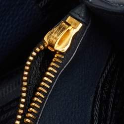 مملوكة مسبقًا حقيبة شوبر برادا جلد فيتيلو ديانو أزرق كحلي