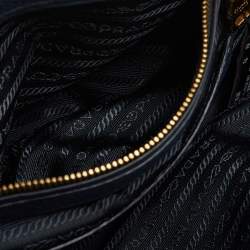 مملوكة مسبقًا حقيبة شوبر برادا جلد فيتيلو ديانو أزرق كحلي