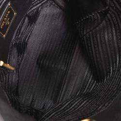 مملوكة مسبقًا حقيبة يد برادا جلد أسود