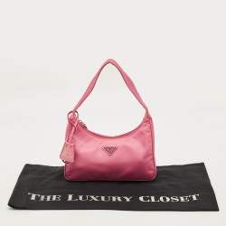 مملوكة مسبقًا Prada Re-Edition 2000 Pink Nylon Shoulder Bag
