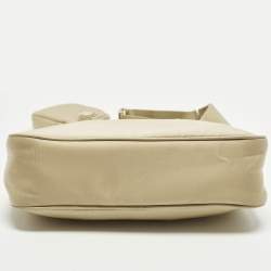 Pre Owned حقيبة كتف برادا إصدار 2005 نايلون بيج وجلد سافيانو