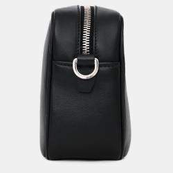 مملوكة مسبقًا حقيبة كروس برادا جلد أسود مطبوع عليها موز للكاميرا