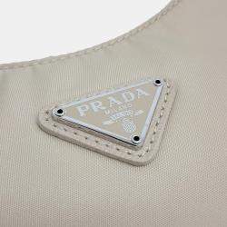 Pre Owned حقيبة هوبو برادا نيون بيج ري-نيون