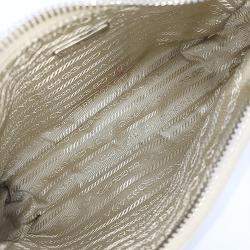 مملوكة مسبقًا Prada Beige Nylon Re-Nylon Hobo Bag