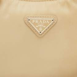 مملوكة مسبقًا Prada Re-Edition 2005 Desert Beige Tessuto Nylon Shoulder Bag