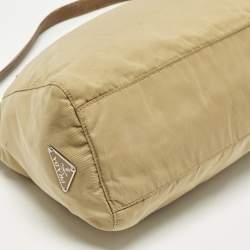 Pre Owned حقيبة كتف برادا نايلون بسحاب بيج/بني