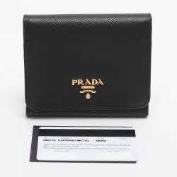 مملوكة مسبقًا Prada Black Saffiano Metal Leather Bifold Wallet