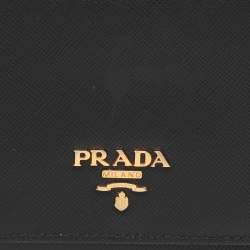مملوكة مسبقًا Prada Black Saffiano Metal Leather Bifold Wallet