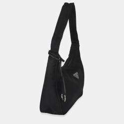 Pre Owned حقيبة برادا صغيرة سوداء شبه نايلون موديل 2000 إعادة الإصدار