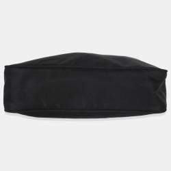 Pre Owned حقيبة برادا صغيرة سوداء شبه نايلون موديل 2000 إعادة الإصدار