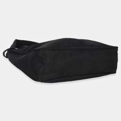 Pre Owned حقيبة برادا صغيرة سوداء شبه نايلون موديل 2000 إعادة الإصدار