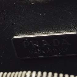 Pre Owned Prada Silver Triangle Embossed Leather Wallet On Chain