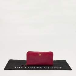 Pre Owned Prada Zip Pink Vitello Shine Leather Continental Wallet
