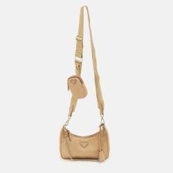مملوكة مسبقًا Prada Re-Edition 2005 Beige Nylon Shoulder Bag