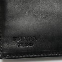 مملوكة مسبقًا محفظة برادا جلد سبازولاتو سوداء ثلاثية الطي