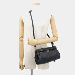 Pre Owned Prada Bonnie Shoulder Bag Black Leather Size Small