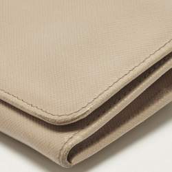 مملوكة مسبقًا Prada Beige Saffiano Leather Flap Continental Wallet