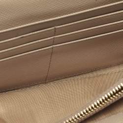 مملوكة مسبقًا Prada Beige Saffiano Leather Flap Continental Wallet